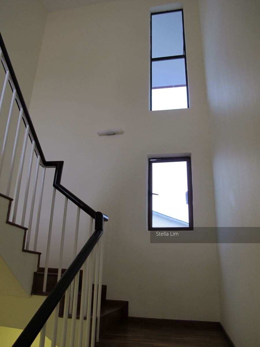 Flower Road (D19), Terrace #109579972
